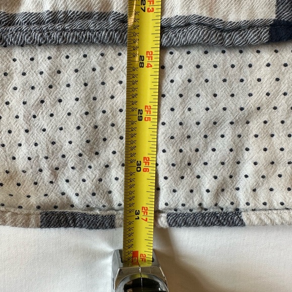 Large Plaid 3/4 sleeve Quarter button up oversized long sleeve - Picture 7 of 10